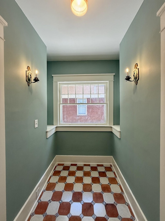 425 Arlington Ave, Jackson, TN 38301 - spare room featuring baseboards