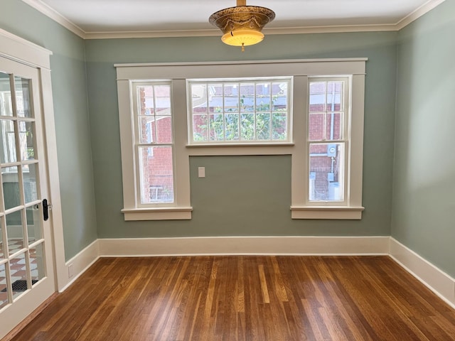 425 Arlington Ave, Jackson, TN 38301 - spare room with plenty of natural light, wood finished floors, baseboards, and crown molding
