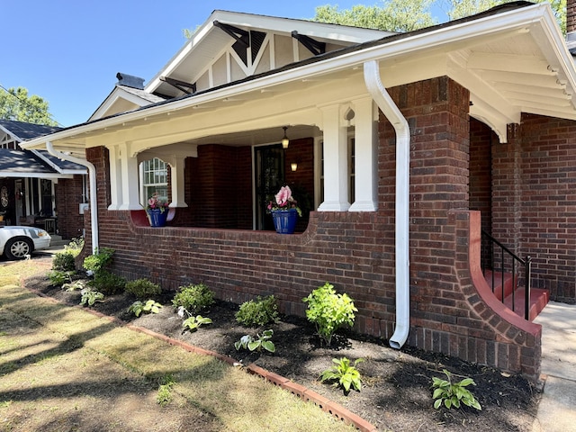 425 Arlington Ave, Jackson, TN 38301 - view of side of home featuring brick siding and covered porch