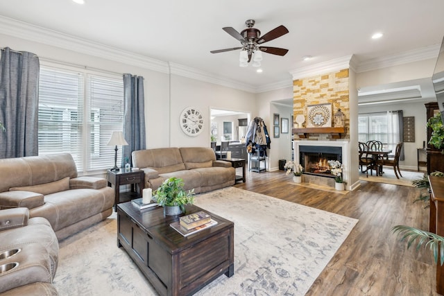 803 Bradford Pl, Murfreesboro, TN 37130 - living area with ceiling fan, wood finished floors, recessed lighting, ornamental molding, and a fireplace