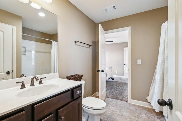 5108 Duckhorn Ct, Franklin, TN 37067 - full bath featuring vanity, toilet, baseboards, and a shower with curtain