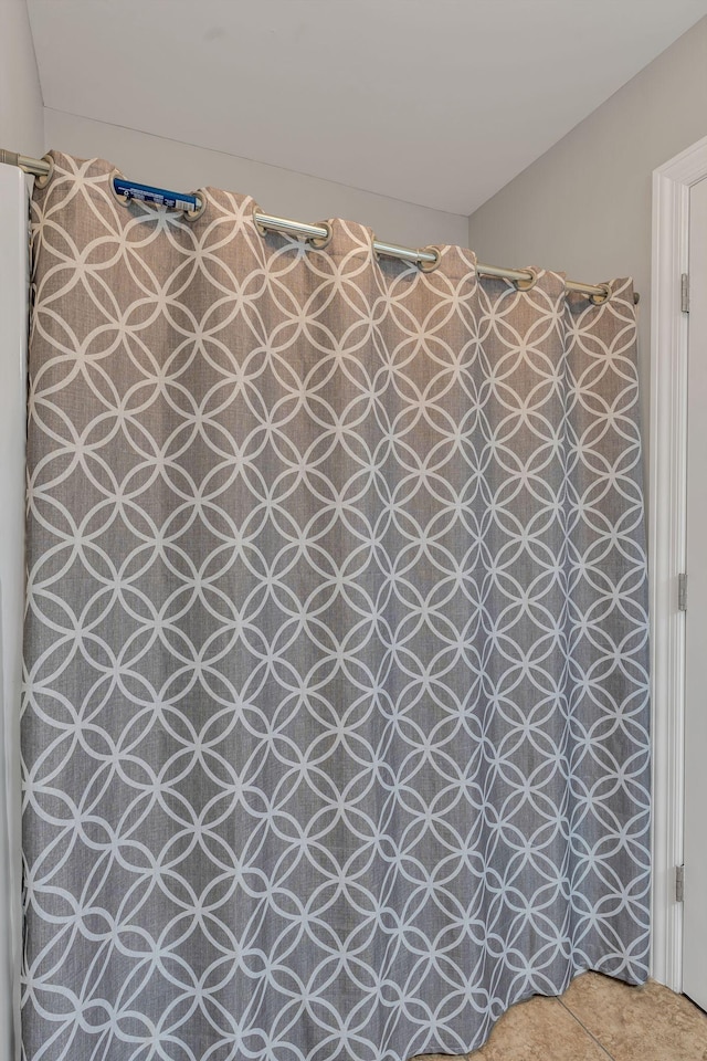201 Abbey Rd, Lebanon, TN 37090 - full bathroom featuring a shower with shower curtain and tile patterned floors