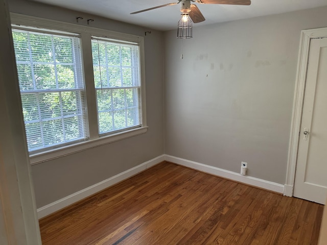 2910 Woodlawn Dr, Nashville, TN 37215 - unfurnished room featuring baseboards, ceiling fan, and plenty of natural light