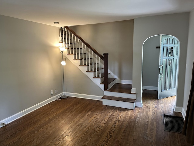 2910 Woodlawn Dr, Nashville, TN 37215 - staircase featuring wood finished floors and baseboards