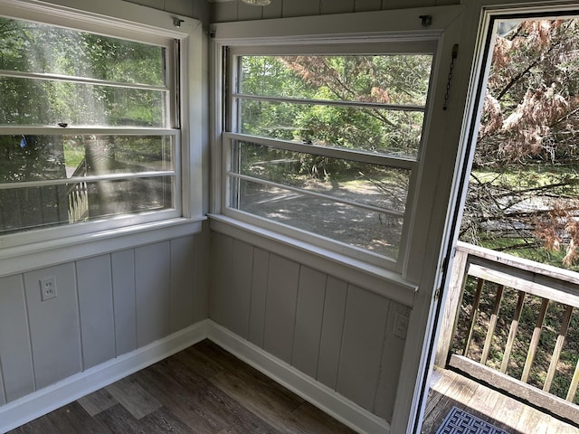 2910 Woodlawn Dr, Nashville, TN 37215 - unfurnished sunroom featuring plenty of natural light