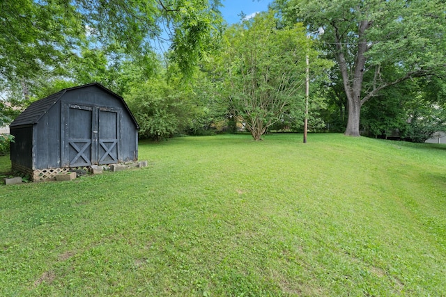 110 Rainbow Cir, Columbia, TN 38401 - view of green lawn