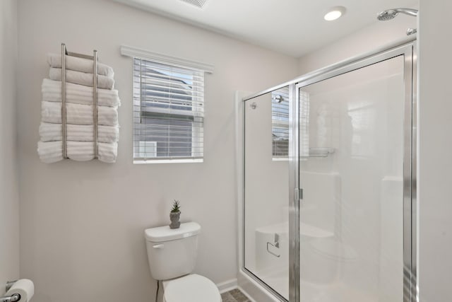 1507 Ashgrove Pl, Lebanon, TN 37087 - full bath with toilet, a shower stall, and baseboards