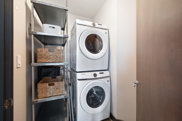 1510 Demonbreun St Unit 711, Nashville, TN 37203 - laundry room with stacked washing machine and dryer