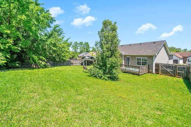 1382 Whitt Ln, Clarksville, TN 37042 - view of yard with a wooden deck