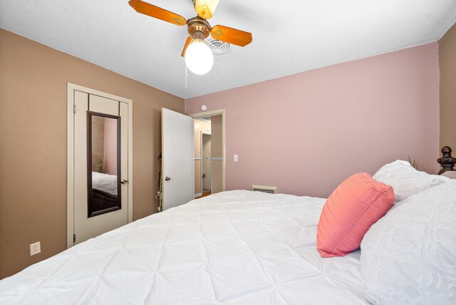 160 Terrapin Run Rd, Dover, TN 37058 - bedroom featuring a ceiling fan