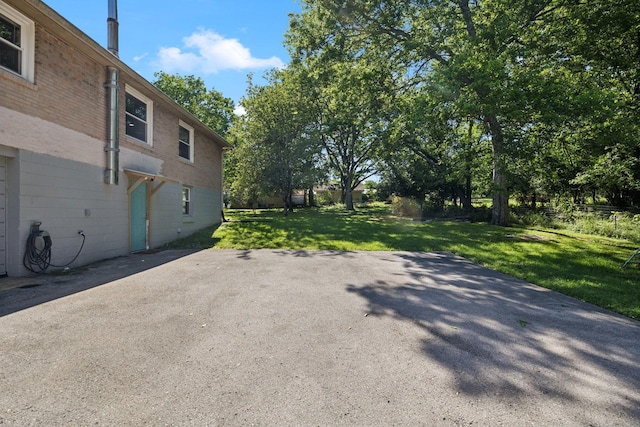 221 Cedar Creek Dr, Mount Juliet, TN 37122 - view of grassy yard