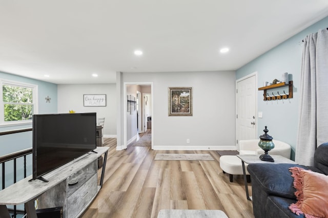221 Cedar Creek Dr, Mount Juliet, TN 37122 - living room featuring recessed lighting, light wood-style flooring, and baseboards