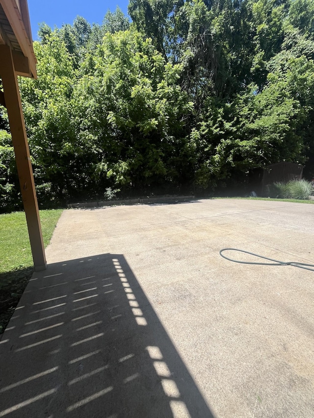 924 Granny White Rd, Clarksville, TN 37040 - view of patio / terrace