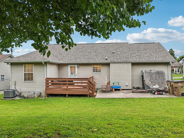 3408 Bruner Ct, Nashville, TN 37211 - rear view of property featuring roof with shingles, a yard, a wooden deck, and a patio area