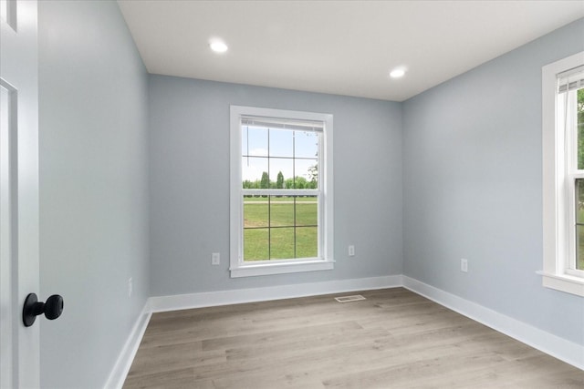 244 Beartown Rd S, Loretto, TN 38469 - unfurnished room featuring light wood-type flooring, recessed lighting, and baseboards