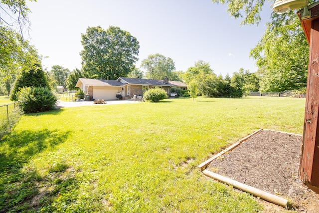 204 Tyne Blvd, Old Hickory, TN 37138 - view of yard featuring a garage