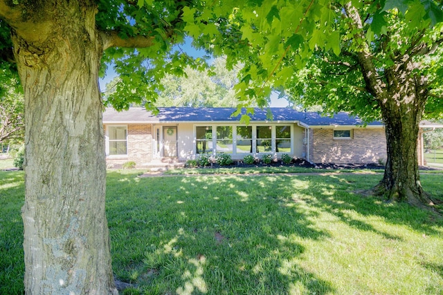 204 Tyne Blvd, Old Hickory, TN 37138 - ranch-style house featuring brick siding and a front yard