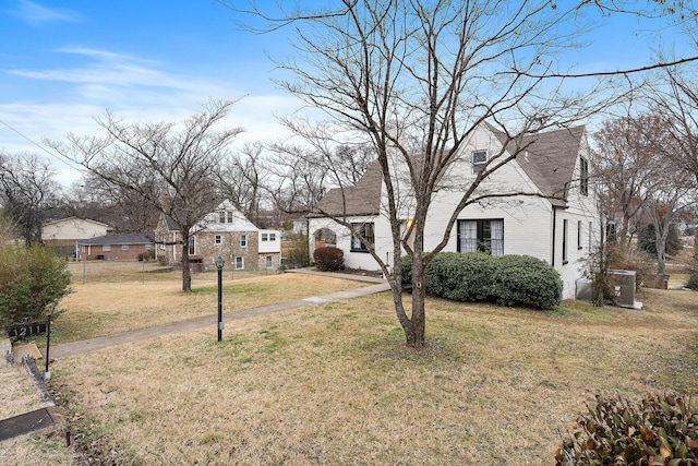 1211 Stratford Ave, Nashville, TN 37216 - view of green lawn