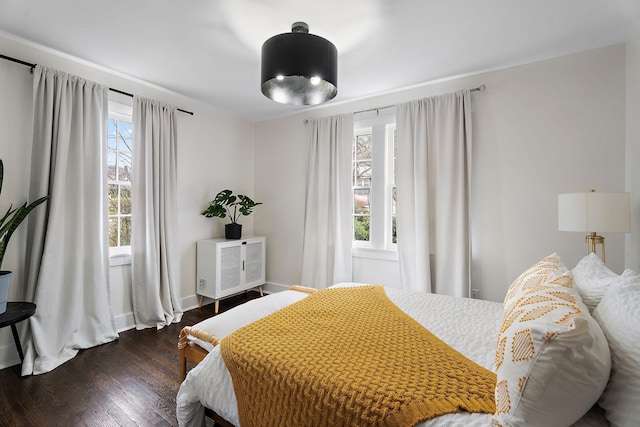 1211 Stratford Ave, Nashville, TN 37216 - bedroom featuring dark wood-type flooring and baseboards