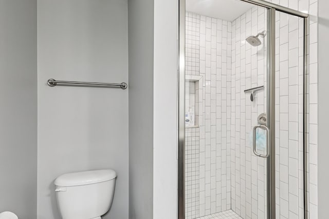 2809 Vaulx Ln, Nashville, TN 37204 - full bath with a shower stall