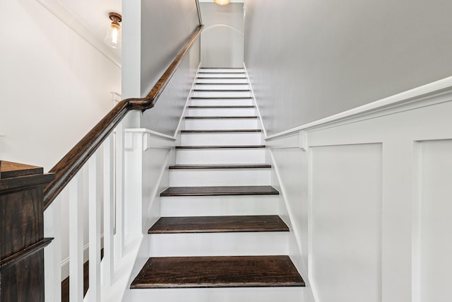 2809 Vaulx Ln, Nashville, TN 37204 - view of staircase