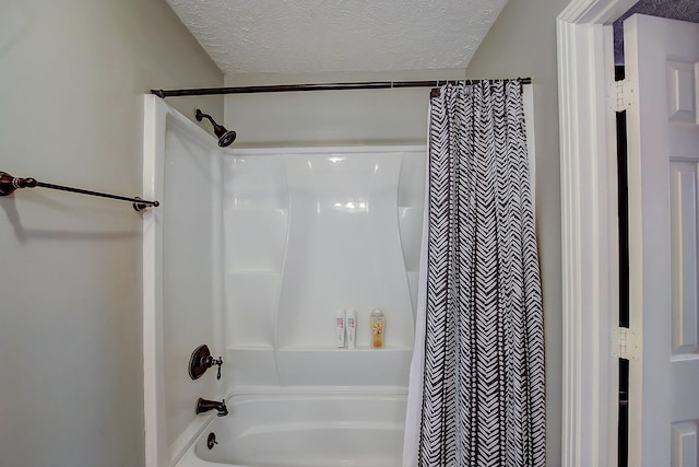 1611 Saltlick Pl, Murfreesboro, TN 37129 - bathroom featuring a textured ceiling and shower / bath combo with shower curtain
