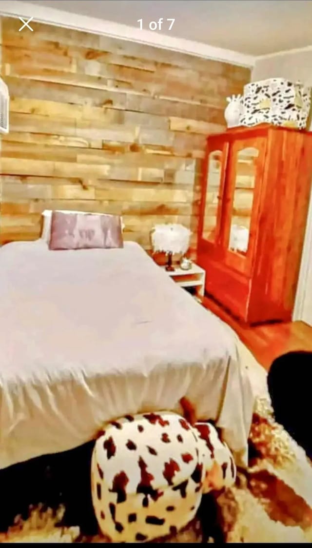 1611 Saltlick Pl, Murfreesboro, TN 37129 - bedroom featuring wooden walls