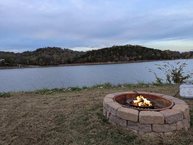 601 Riverfront Dr, Clifton, TN 38425