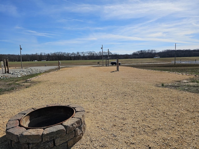 601 Riverfront Dr, Clifton, TN 38425