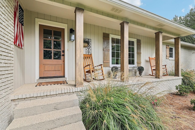 3411 Murphy Ln, Columbia, TN 38401 - entrance to property with a porch