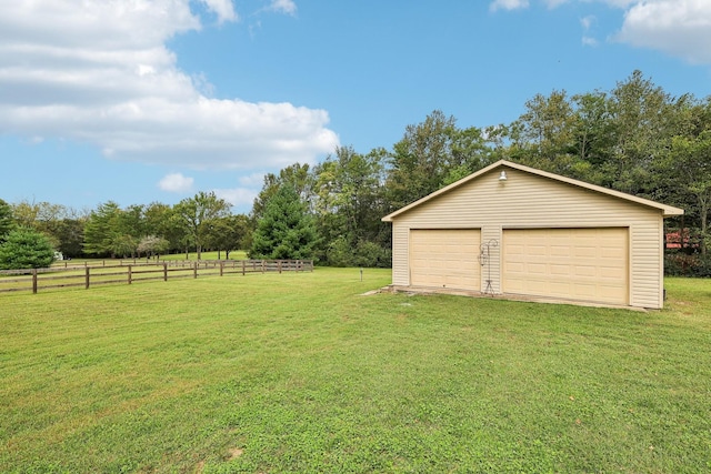 3411 Murphy Ln, Columbia, TN 38401 - view of yard featuring a detached garage and an outbuilding