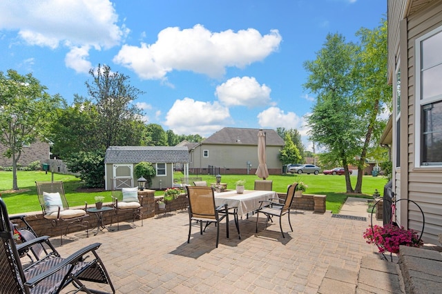 1243 Curtis Dr, Lebanon, TN 37087 - view of patio / terrace with outdoor dining space