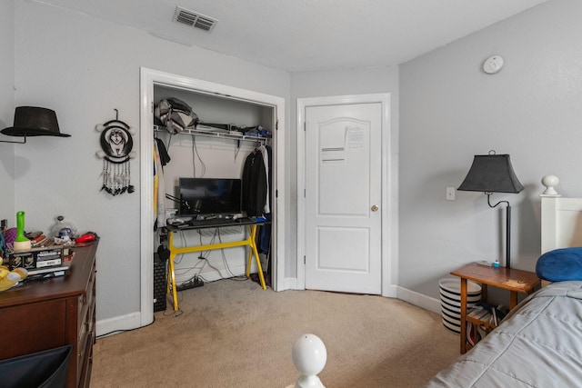 917 Lavergne Ln, La Vergne, TN 37086 - bedroom featuring carpet flooring, a closet, and baseboards