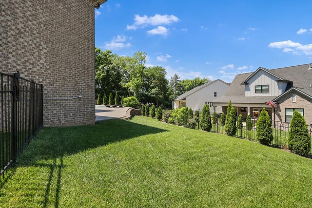 212 Lotus Ct, Hendersonville, TN 37075 - view of yard
