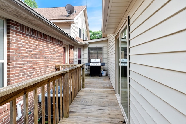 4357 Old Blacktop Rd, Mc Ewen, TN 37101 - deck featuring area for grilling
