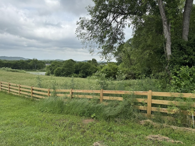 1024 Peak Dr, Castalian Springs, TN 37031