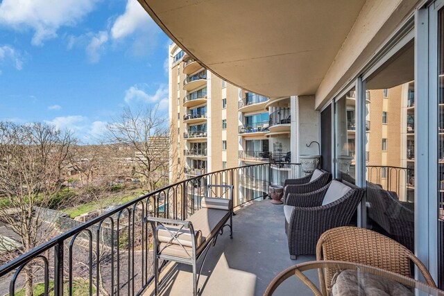 4215 Harding Pike Unit 610, Nashville, TN 37205 - view of balcony