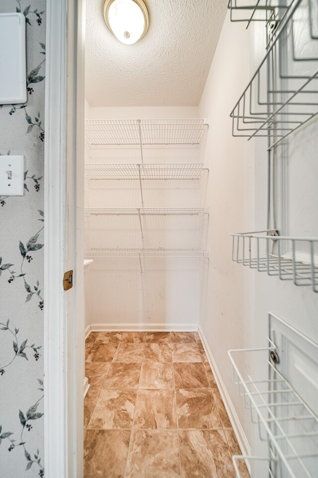 1101 Wedgewood Dr, Gallatin, TN 37066 - view of spacious closet