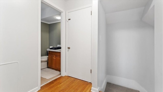 104 Oak Park Dr, Tullahoma, TN 37388 - hallway with light wood finished floors