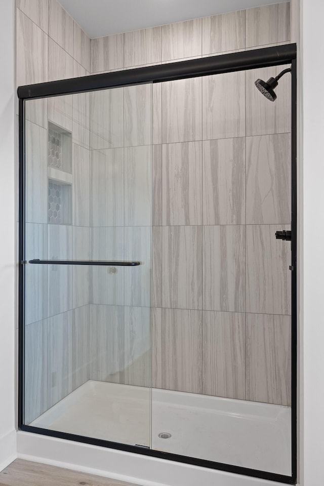 2522 E 18th St, Chattanooga, TN 37404 - bathroom with a stall shower