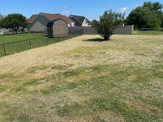 1047 Tylertown Rd, Clarksville, TN 37040 - view of yard