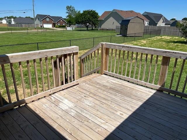 1047 Tylertown Rd, Clarksville, TN 37040 - wooden terrace with a residential view