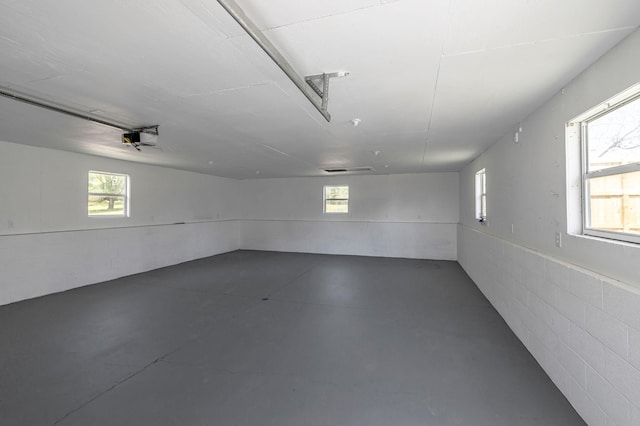 41 Trice Rd, Lebanon, TN 37087 - garage with a garage door opener