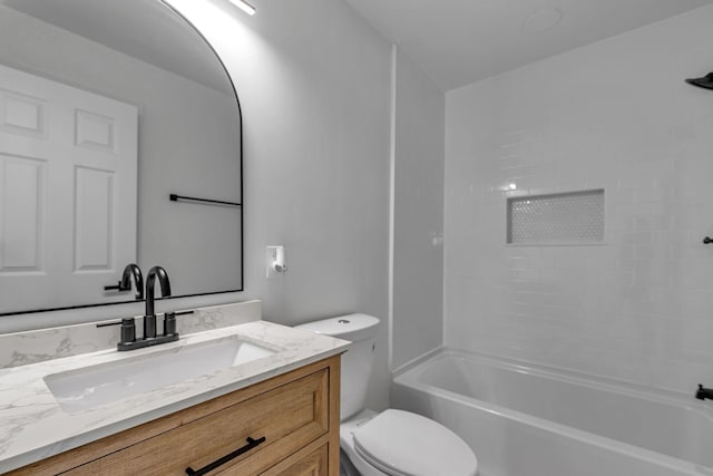 41 Trice Rd, Lebanon, TN 37087 - full bath featuring toilet, vanity, and washtub / shower combination