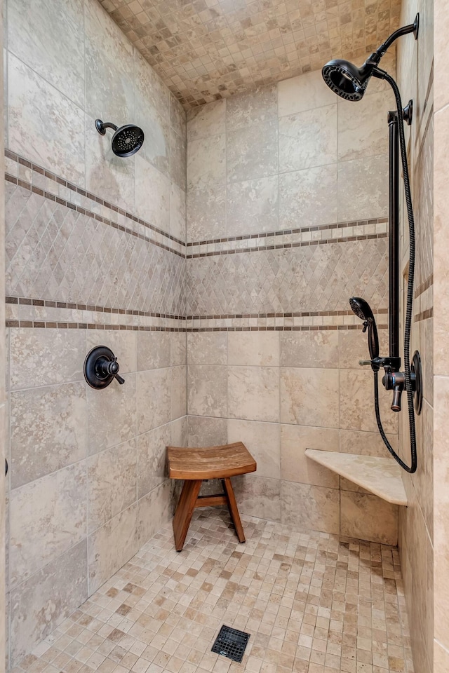 1120 Natchez Valley Ln, Franklin, TN 37064 - bathroom with tiled shower