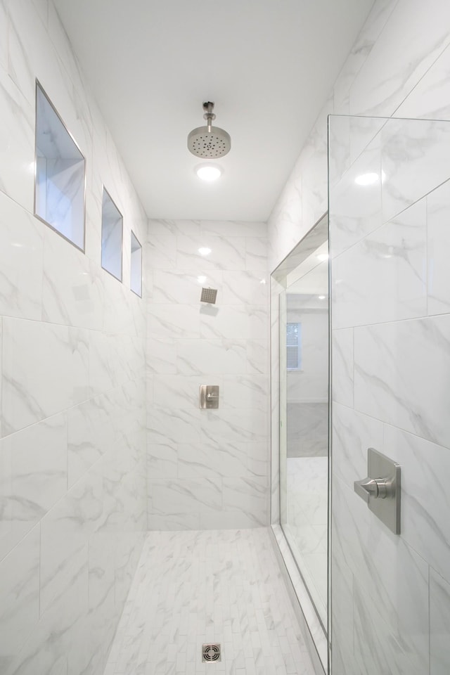 118 W Cassa Way, Mount Juliet, TN 37122 - full bath featuring a marble finish shower