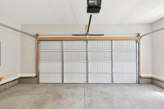 1373 Southside Rd, Southside, TN 37171 - garage with a garage door opener