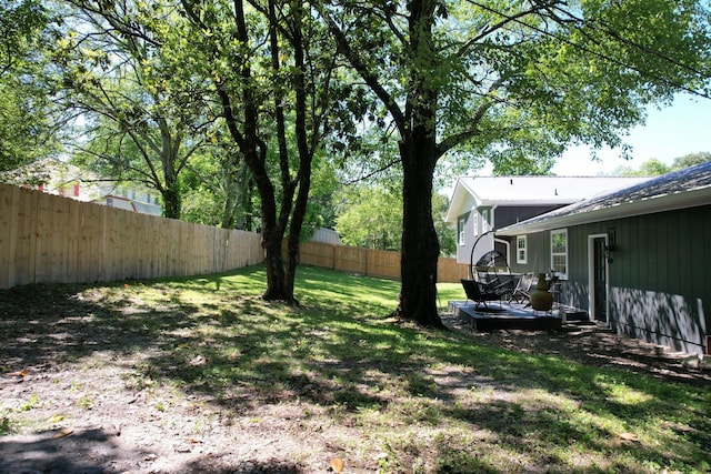 1430 Blythe Ferry Rd NE, Cleveland, TN 37312 - view of yard with a deck