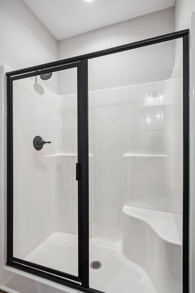 8035 Auburntown Rd, Auburntown, TN 37016 - full bath featuring a shower stall