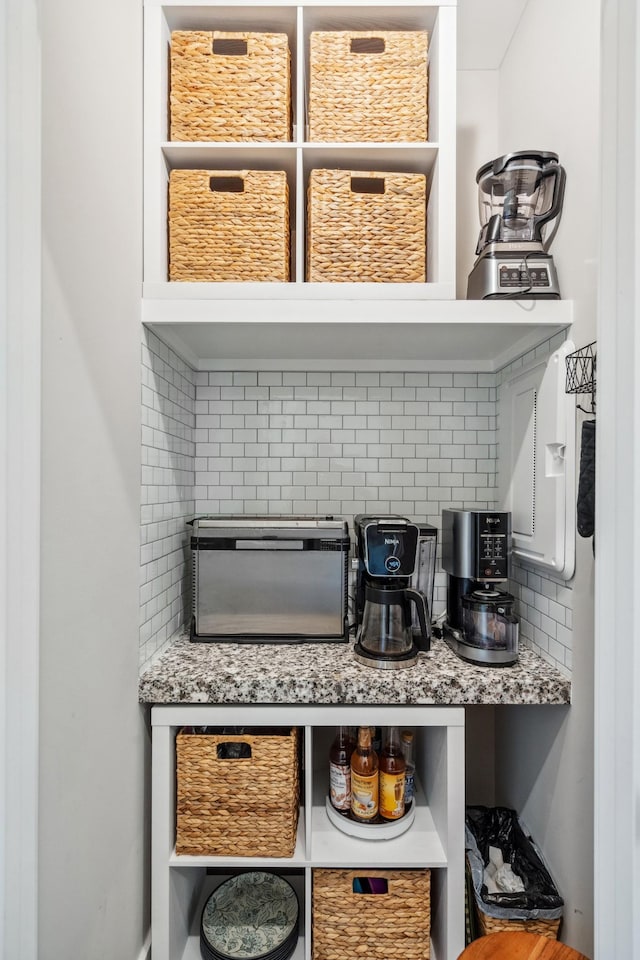 8035 Auburntown Rd, Auburntown, TN 37016 - view of pantry